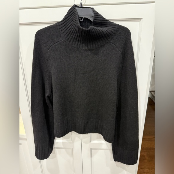 Reformation NEW Brooke Crop Cashmere Turtleneck Sweater - Picture 6 of 10